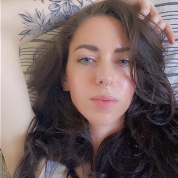 Meet your Posher - Picture 1 of 1